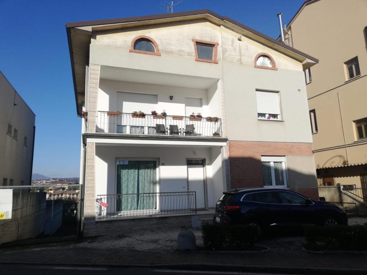 Casa San Martino Lägenhet Moniga del Garda Exteriör bild